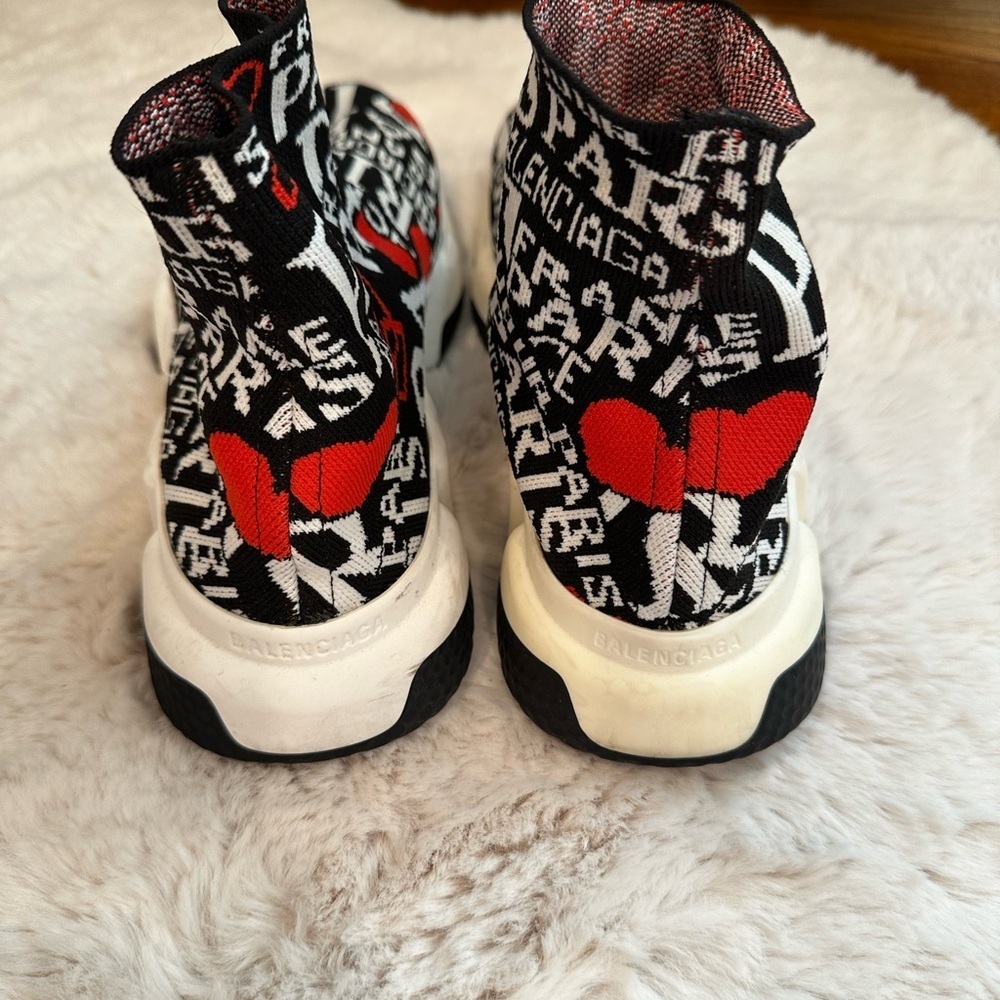 Balenciaga woman Black and Red Graphic Sneakers - Picture 2 of 5